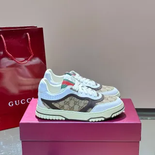 Gucci Screener GG Monogram كانفاس Web Stripe حذاء لايف ستايل