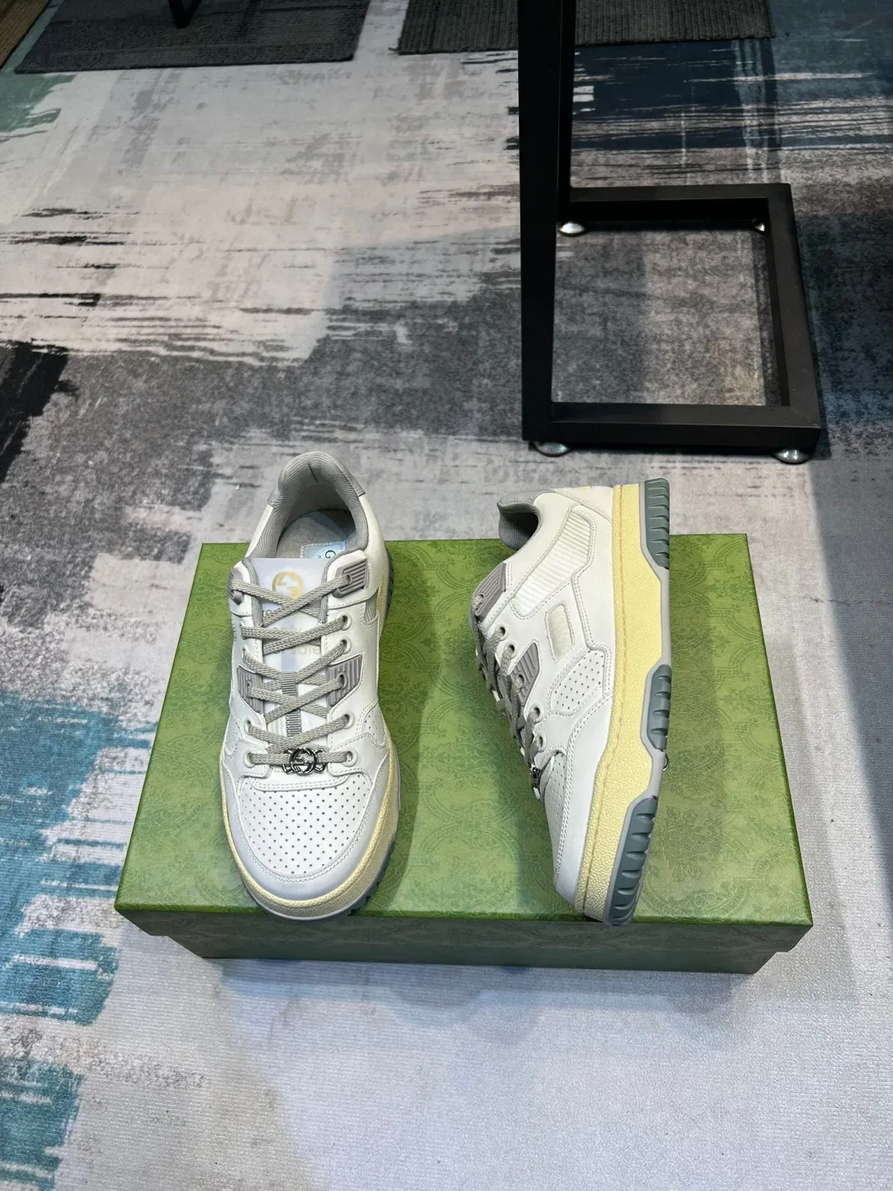 Gucci Screener Off-White and Mint Green Lifestyle Sneakers 4