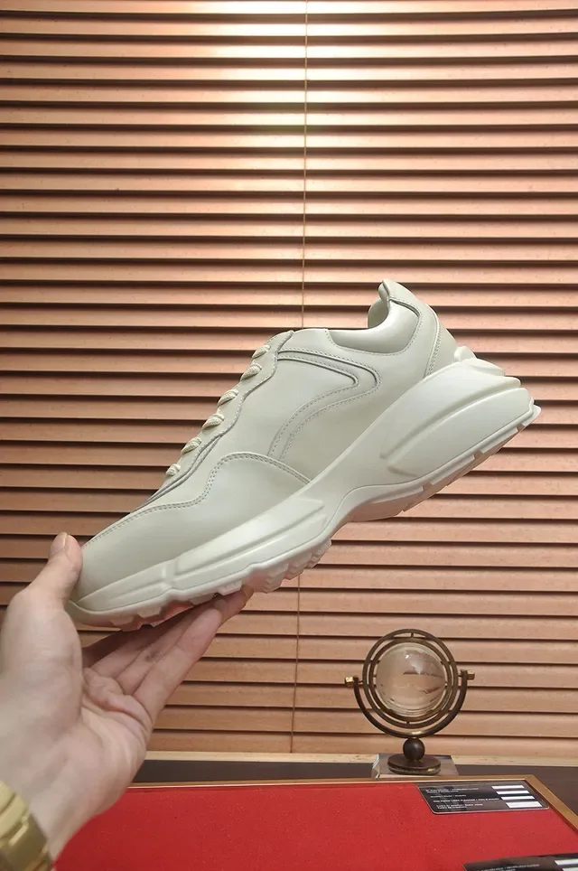 Gucci Screener Off-White Logo-Print Lifestyle Sneakers 6