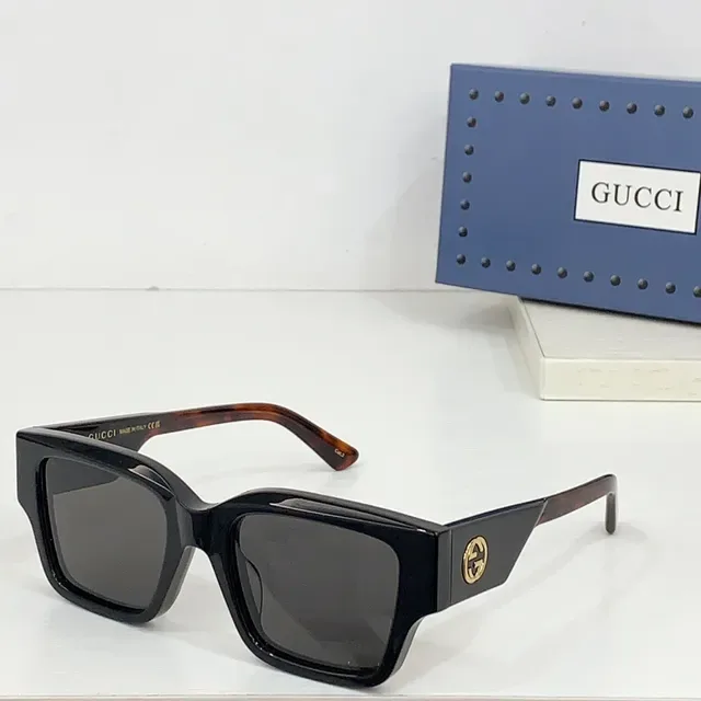 Gucci Screener Oversized Square Black Acetate Sunglasses 4