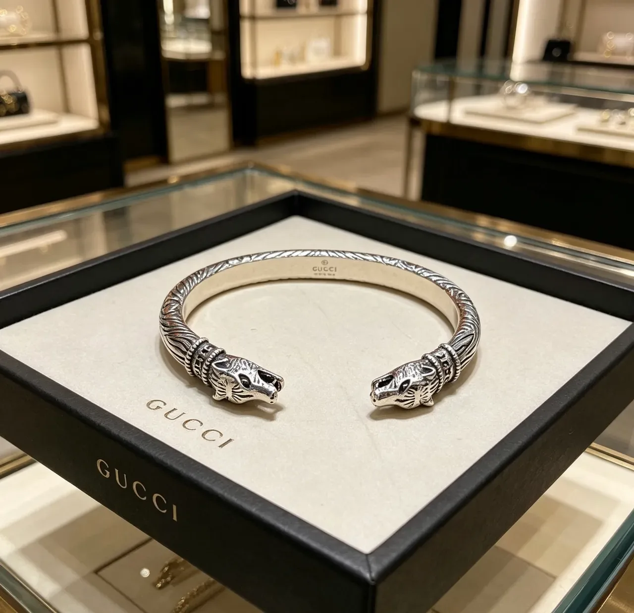 Gucci Silver Black Open Cuff Animal Head Terminals Bracelet 4