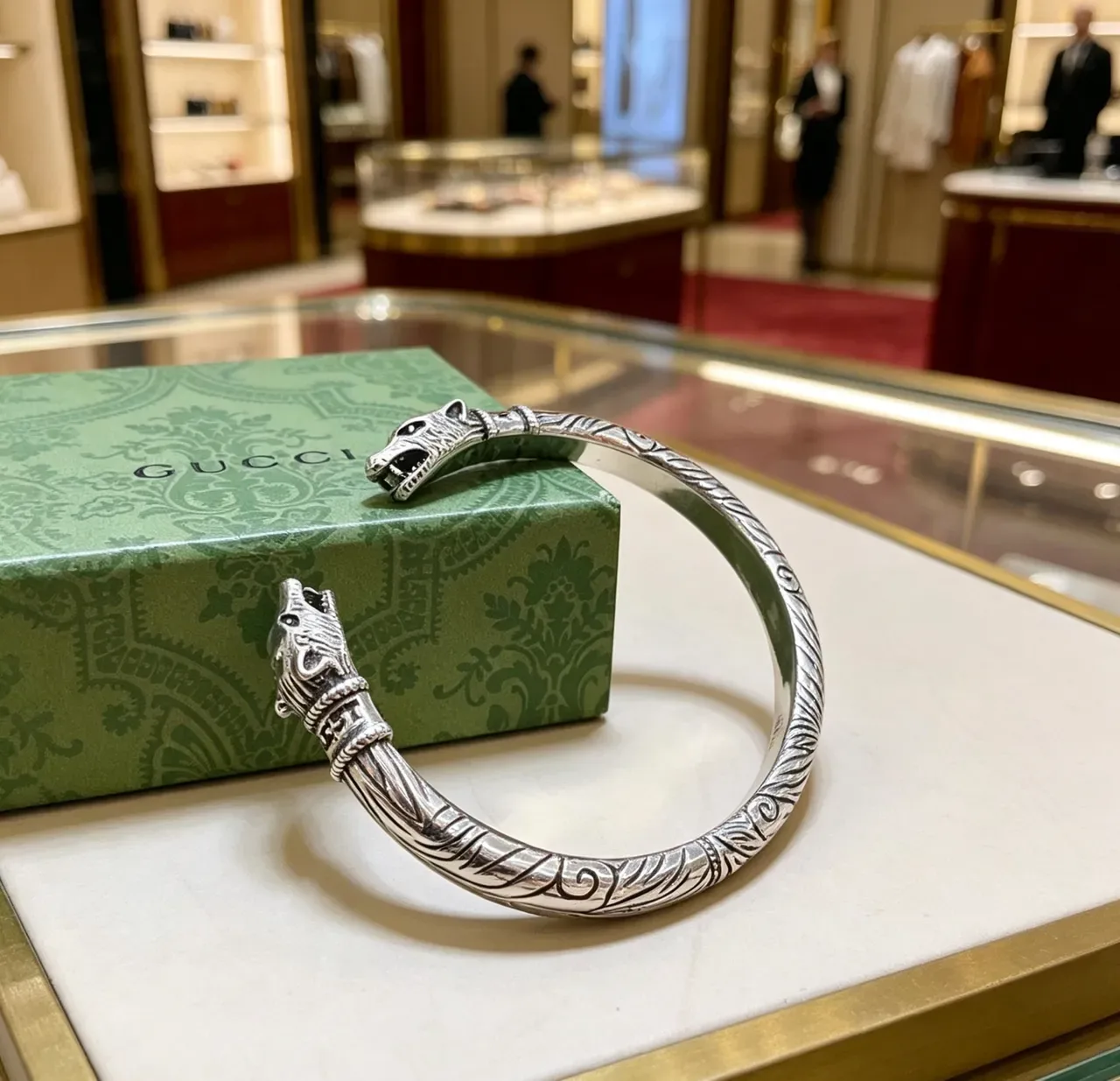 Gucci Silver Black Open Cuff Animal Head Terminals Bracelet 5