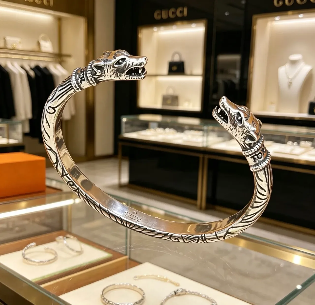 Gucci Silver Black Open Cuff Animal Head Terminals Bracelet 7