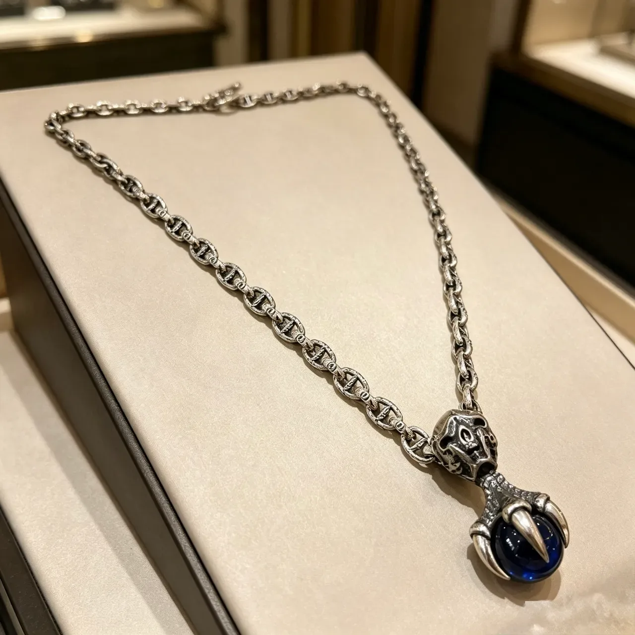 Gucci Silver Blue Oxidized Chain Skull-and-Claw Pendant Necklace 9