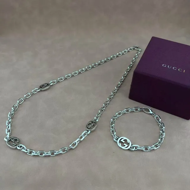 Gucci Corrente chunky curb-link de prata Três medallions circulares GG interligados Colar 2