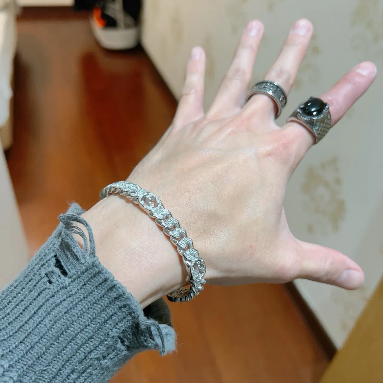 Gucci Silver Curb-Link Chain Interlocking G Logo Motif Bracelet 2