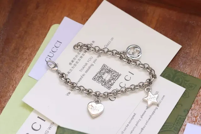 Gucci Silver Gold Curb Chain Three Dangling Charms Bracelet 3