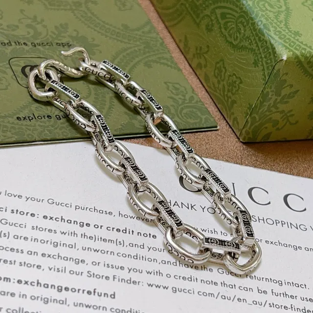 Gucci Silver Green Chunky Oval-Link Chain Engraved Branding Bracelet 2