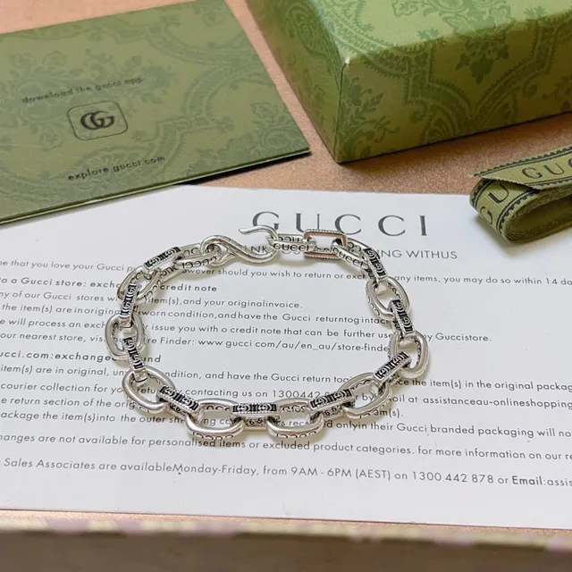 Gucci Silver Green Chunky Oval-Link Chain Engraved Branding Bracelet 6
