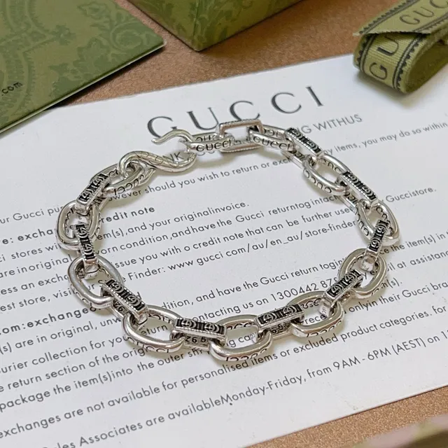 Gucci Silver Green Chunky Oval-Link Chain Engraved Branding Bracelet 9