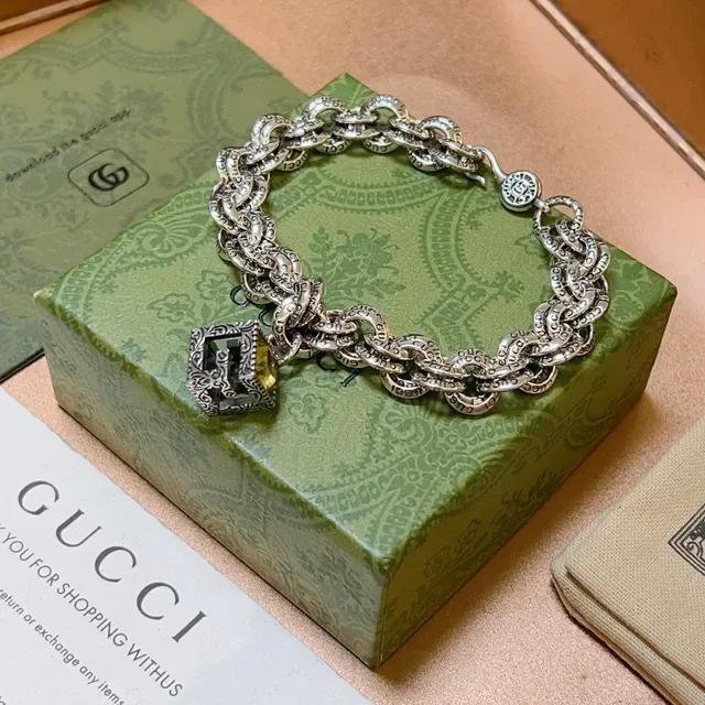 Gucci Silver Green Ornate Chain-Link Embossed Detailing Bracelet 6