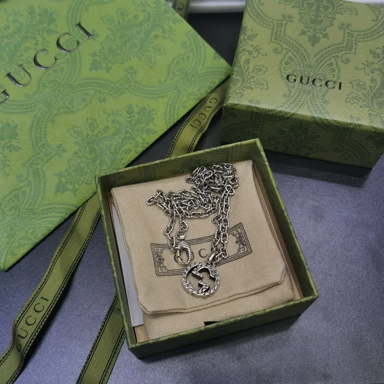 Gucci Silver Interlocking Double-G Pendant Engraved Laurel Wreath Border Necklace 9