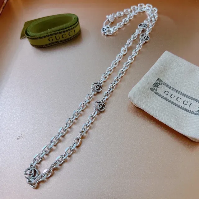 Gucci Silver Interlocking G Charms Curb-Link Chain Necklace 4