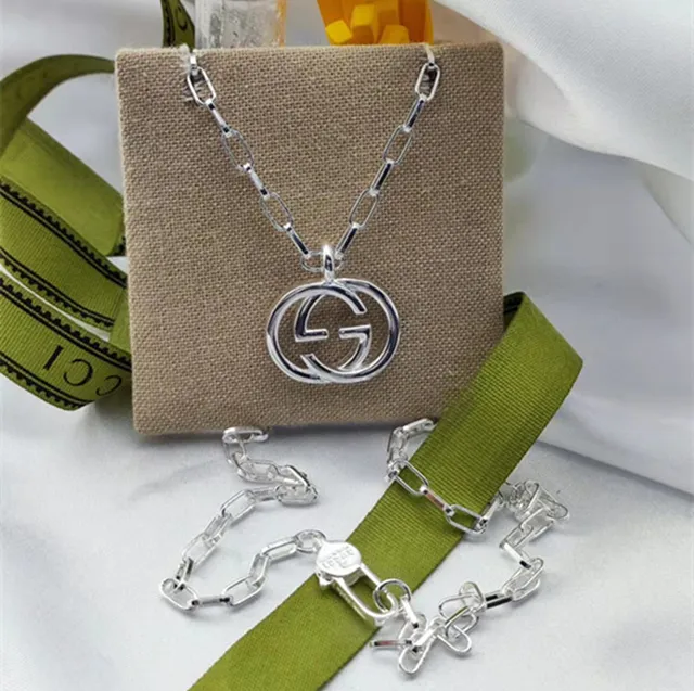 Gucci Silver Interlocking G Logo Pendant Oval-Link Chain Necklace 5