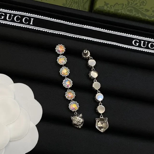 Gucci Argent Multicolore Iridescent Cristal-Incrusté Tête de Tigre Charm Collier 2