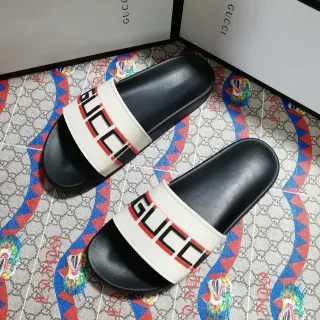 Gucci Slide काले और सफेद Logo Strap चप्पल