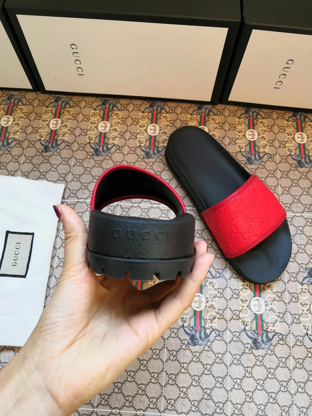 Gucci Slide Red and Black Slippers 2