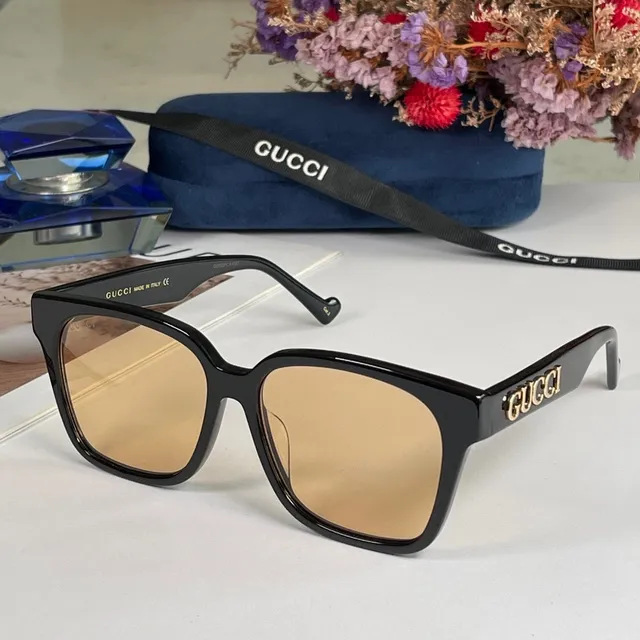 Gucci Square Oversized White Sunglasses 9