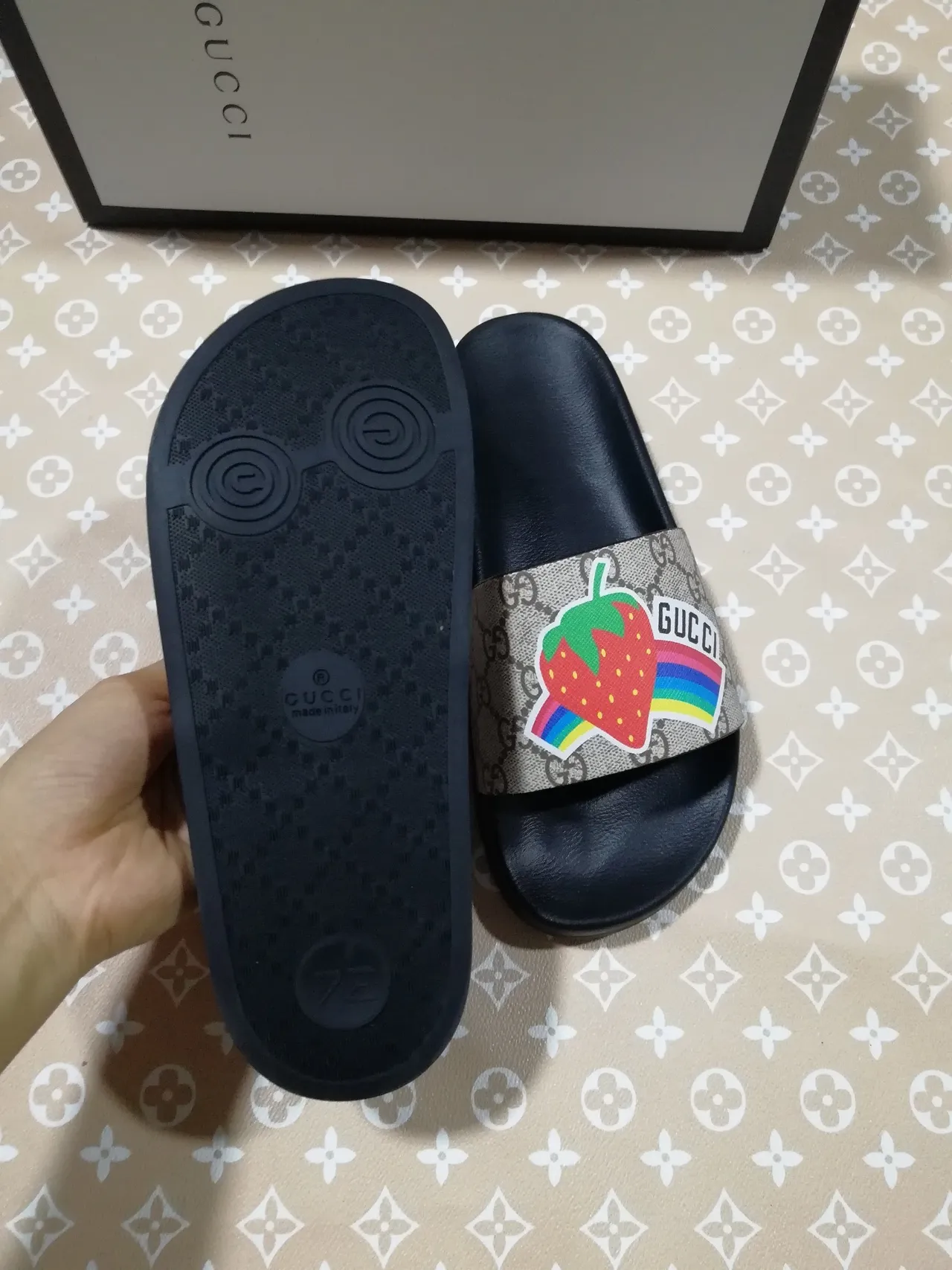 Gucci Strawberry Slide Black Beige GG Monogram Canvas Strap Molded Rubber Sole Slippers 3