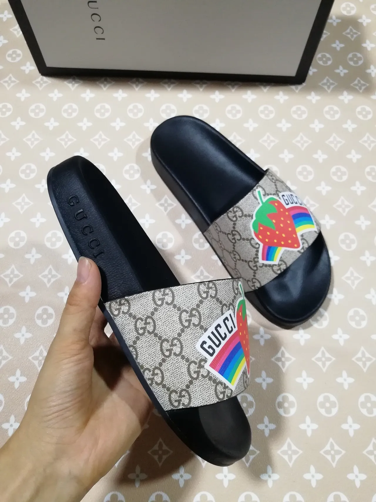 Gucci Strawberry Slide Black Beige GG Monogram Canvas Strap Molded Rubber Sole Slippers 4