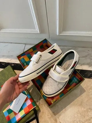 Gucci Tennis 1977 White Green Velcro Strap Closure Web Stripe Heel Accent Lifestyle Sneakers 6