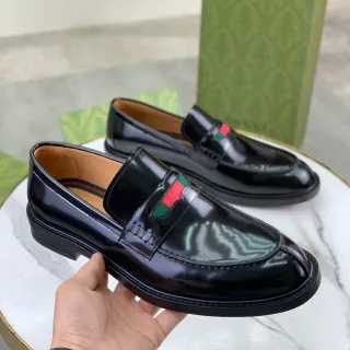 Gucci Web Stripe 亮面皮革乐福鞋