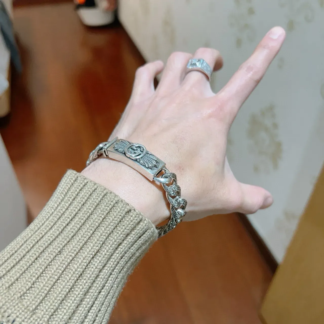 Gucci Winged GG Ornate Curb-Link Silver Bracelet 4