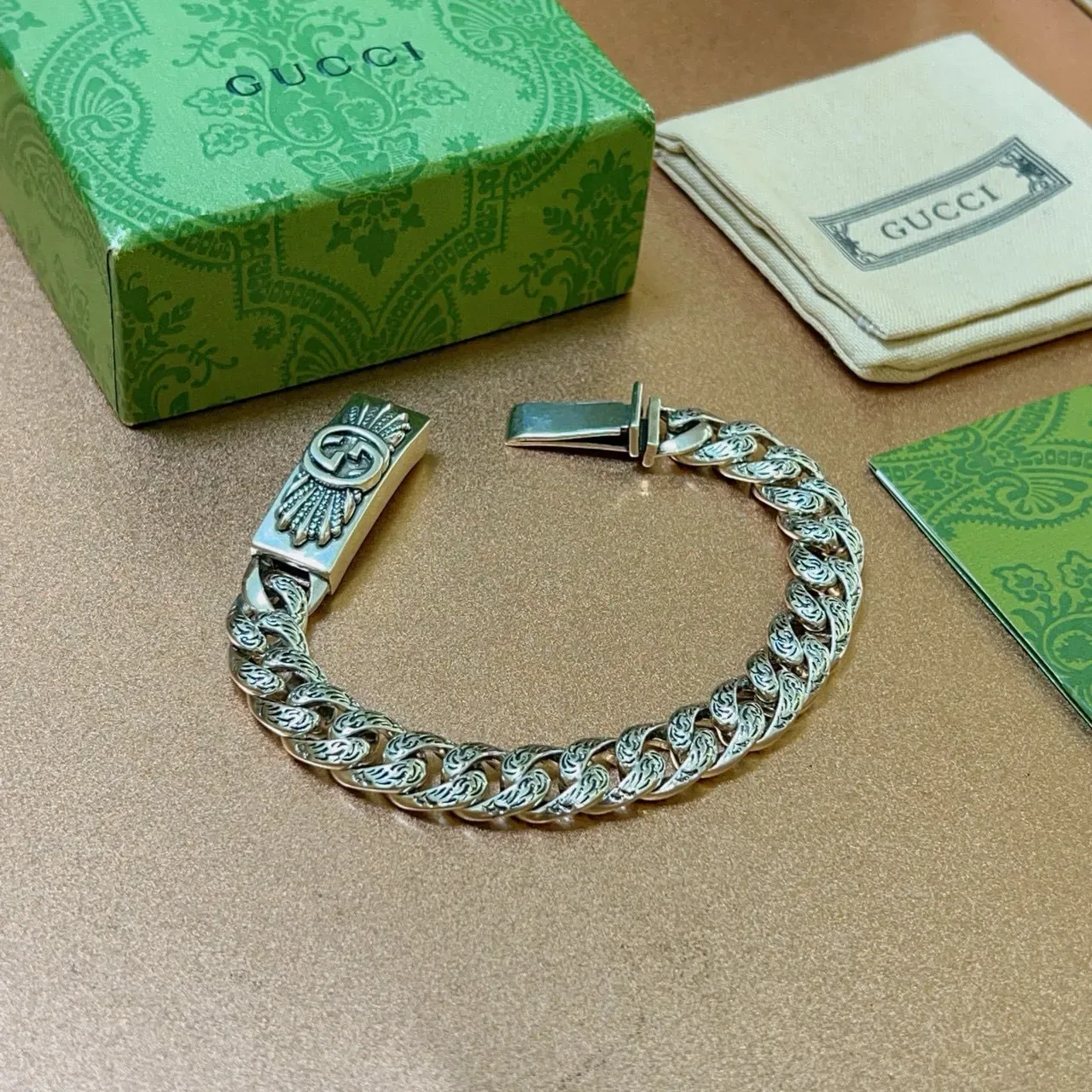 Gucci Winged GG Ornate Curb-Link Silver Bracelet 5