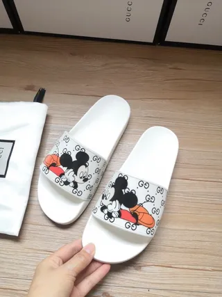Gucci x Disney Mickey Mouse GG Slide Slippers 7