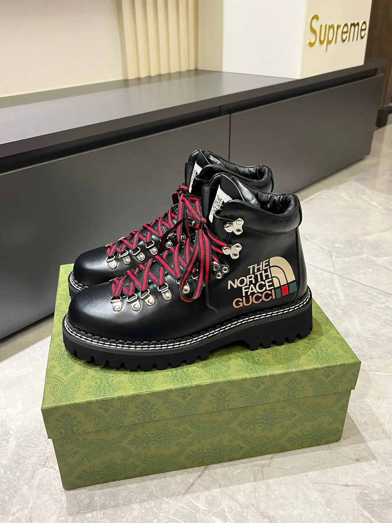 Gucci x The North Face Botas de Trekking de Couro Preto 3