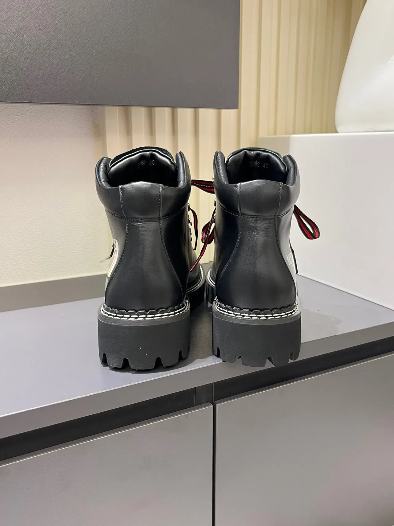 Gucci x The North Face Botas de Trekking de Couro Preto 9