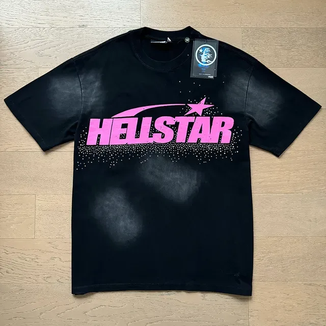 Hellstar ग्राफिक ओवरसाइज़्ड काला और गुलाबी टी-शर्ट 8
