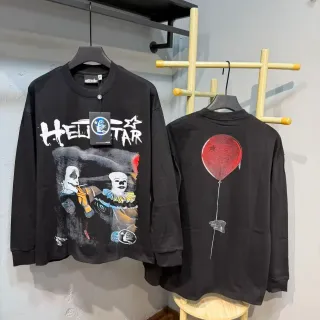 تي شيرت Hellstar بأكمام طويلة وياقة دائرية وطباعة جرافيك