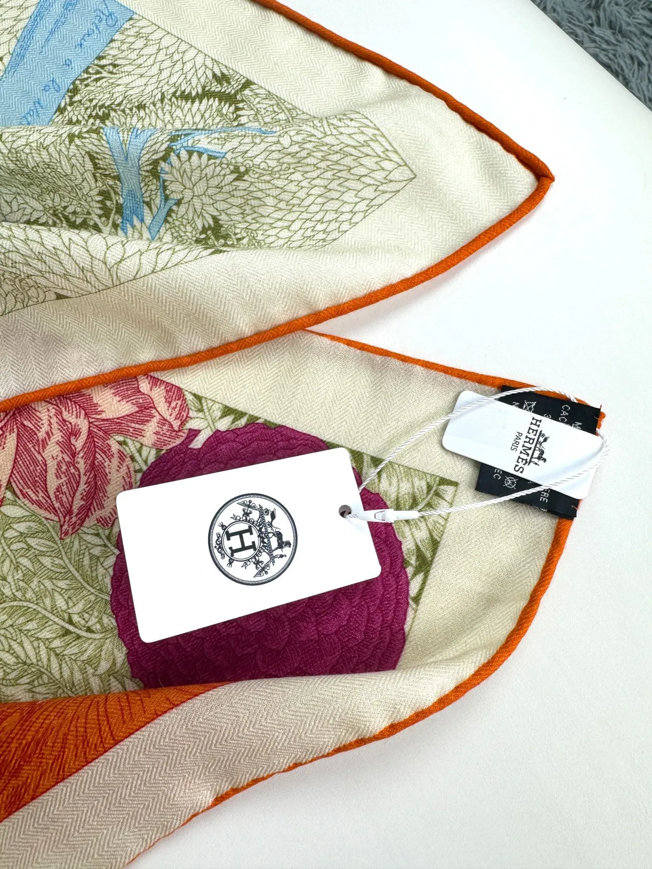 Hermès Bege Laranja Impressão Botânica Têxteis Herringbone Lenço de Seda 3