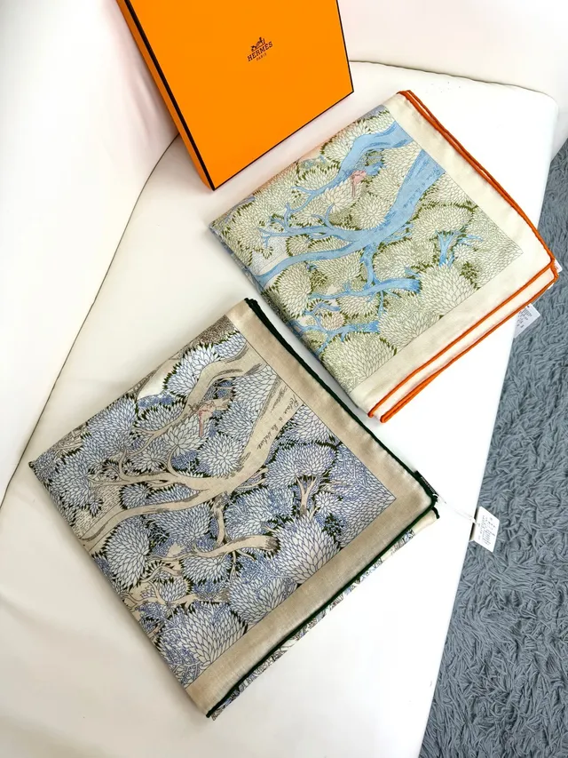 Hermès Bege Laranja Impressão Botânica Têxteis Herringbone Lenço de Seda 7