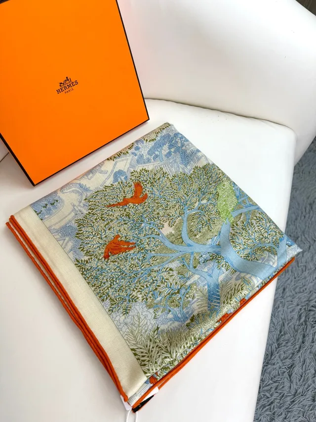 Hermès Bege Laranja Impressão Botânica Têxteis Herringbone Lenço de Seda 2