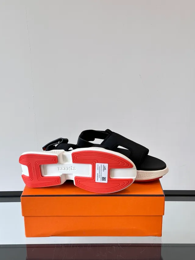 Hermès Black Beige Platform Sole Dual-Strap T-Bar Casual Sandals 2