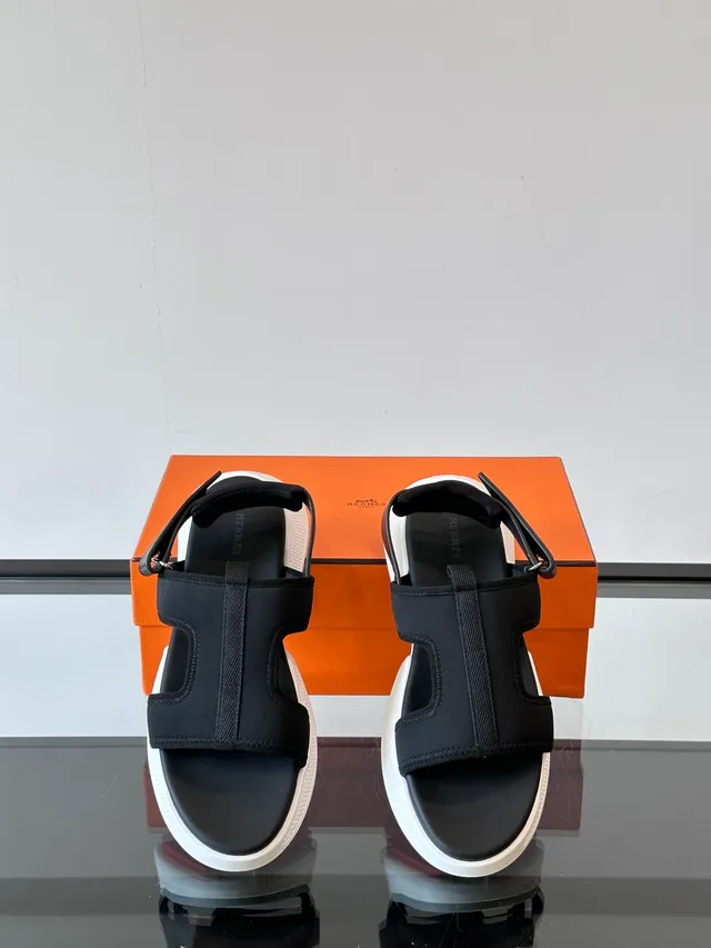 Hermès Black Beige Platform Sole Dual-Strap T-Bar Casual Sandals 4