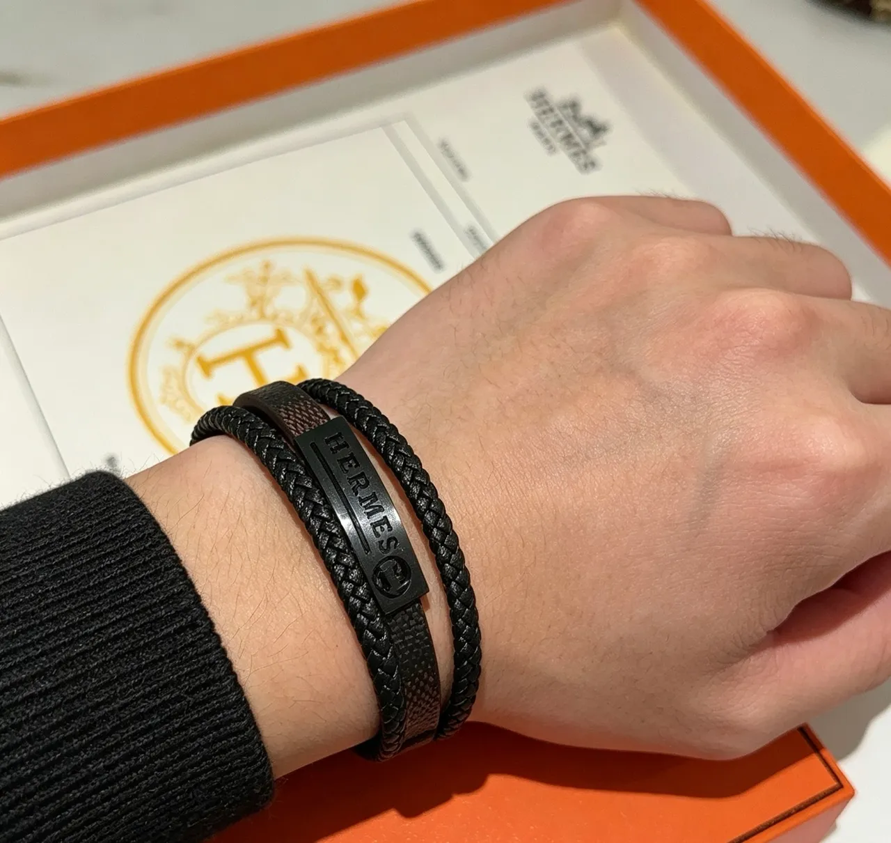 Hermès Pulseira Couro Trançado Preto com Placa de Metal Mate 2