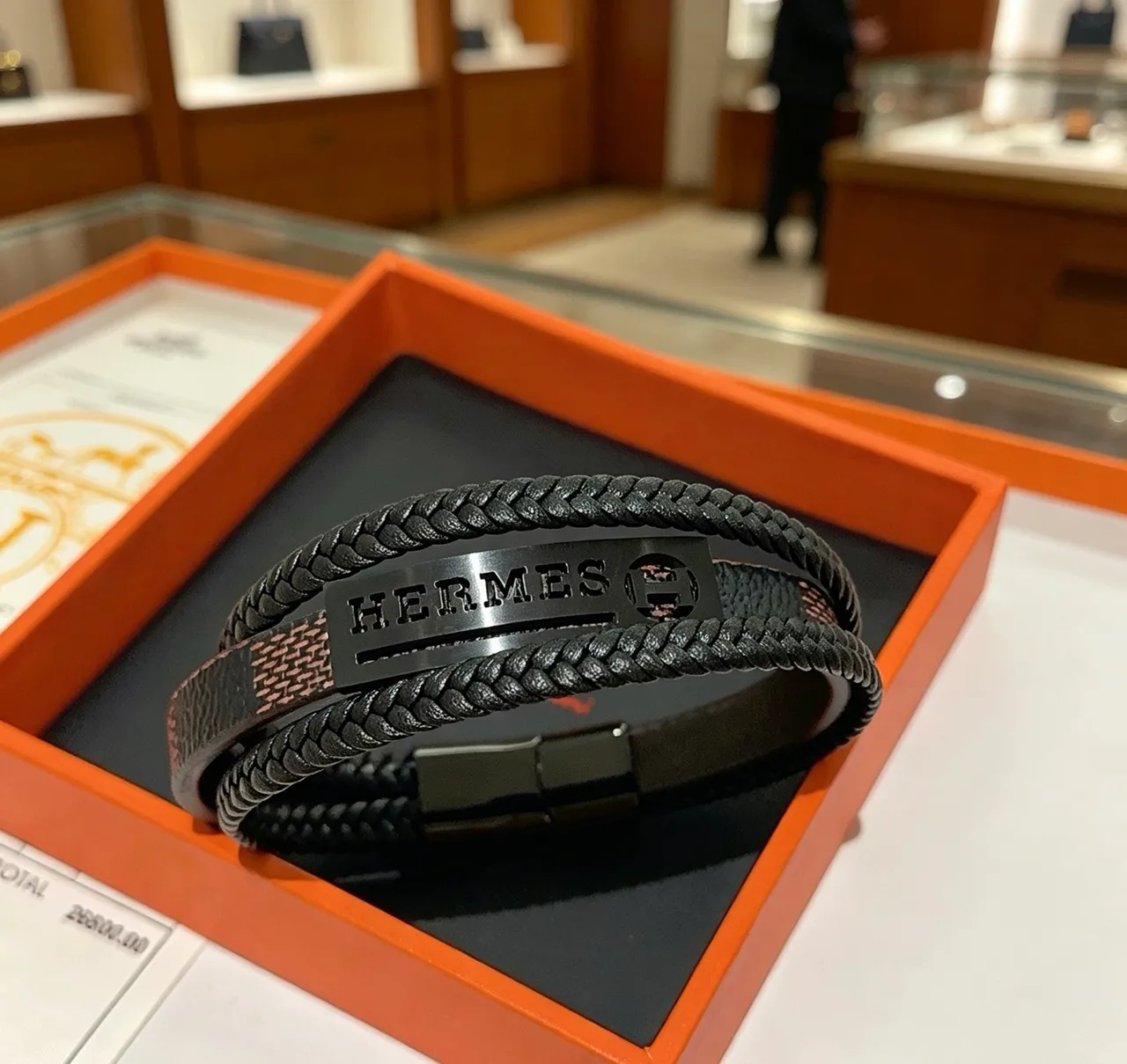 Hermès Pulseira Couro Trançado Preto com Placa de Metal Mate 4
