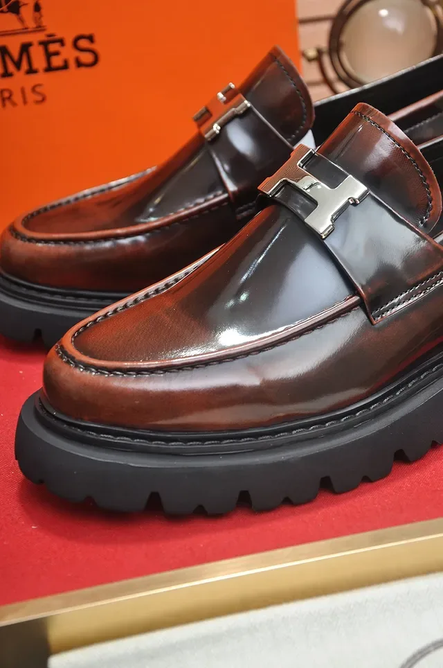 Hermès Marrom Preto Couro Polido Cinto H-Buckle Loafer 2