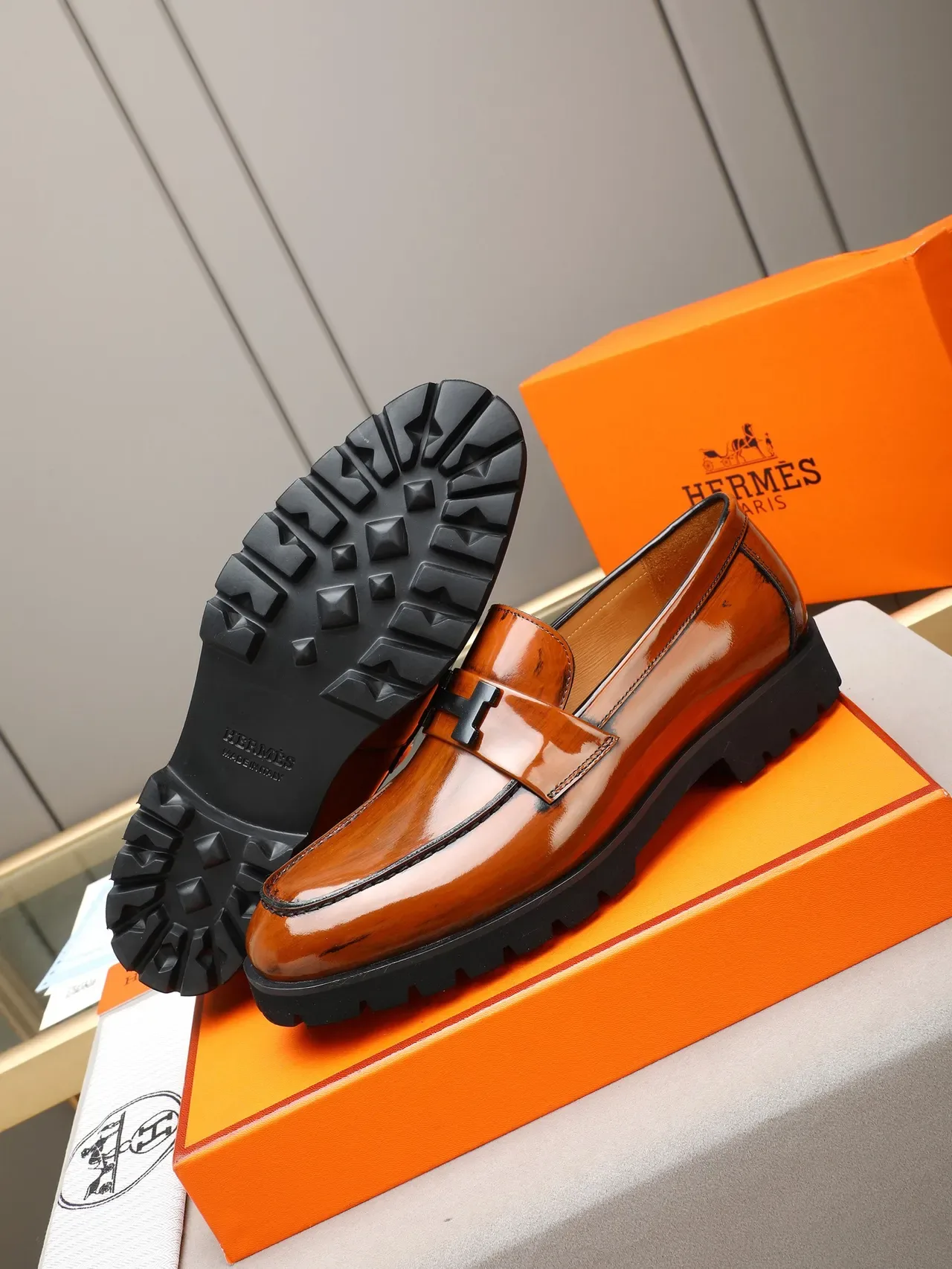 Hermès Loafer Brown Black Polished Patent-Like Leather H-Buckle Strap Loafer 4
