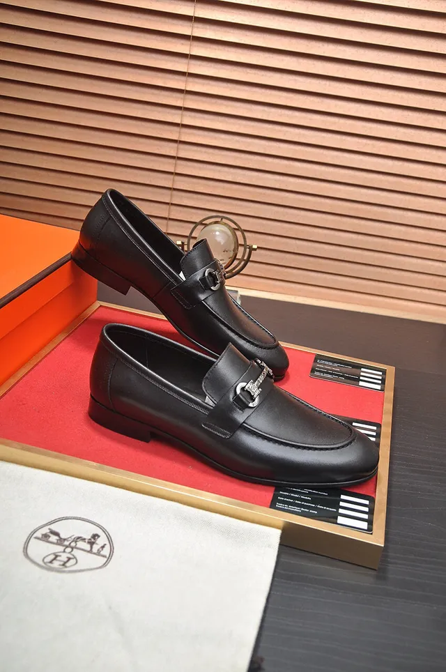 Hermès Oran Mocassins en cuir noir à mors 6