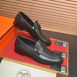 Hermès Oran Mocassins H-Buckle Couro Pebbled Preto