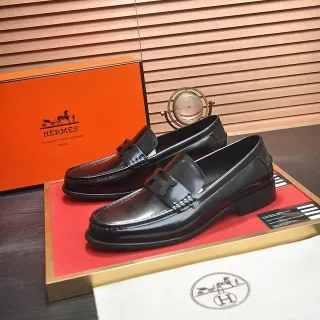 Hermès Oran Mocassins Pretos de Couro Polido com Fivela H