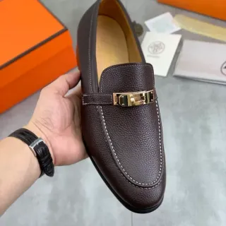 Hermès Oran Marrom Dourado Couro Granulado Fechamento H Hardware Mocassim