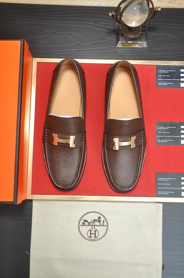 Hermès Oran Mocassins Marron Cuir Texturé Boucle H 5
