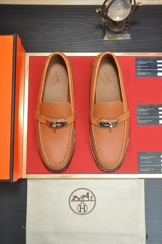 Hermès Oran Loafer جلد بني مقطع لون بني 5