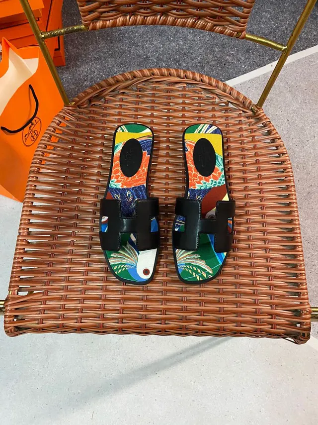 Hermès Oran Sandales casuales en toile imprimée multicolore 6