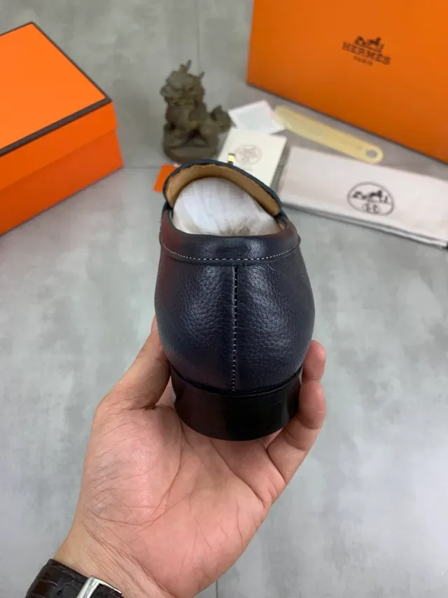 Hermès Oran Navy Gold Pebbled Leather Coutures Blanches Contrastantes Loafer 3